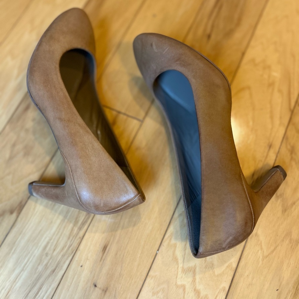 NWOT Ecco Women’s Tan Heels Shoes - Picture 6 of 14